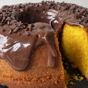 Receita de Bolo Caseiro para Vender: Bolo de Cenoura Fofinho com Cobertura de Chocolate