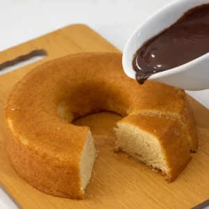 Receita de Bolo Caseiro de Chocolate que Vende Muito: Fofinho e Irresistível