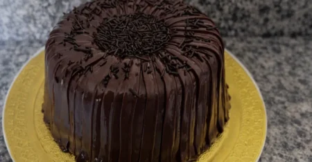 Como montar negócio de bolos e começar a vender e fazer renda extra em casa